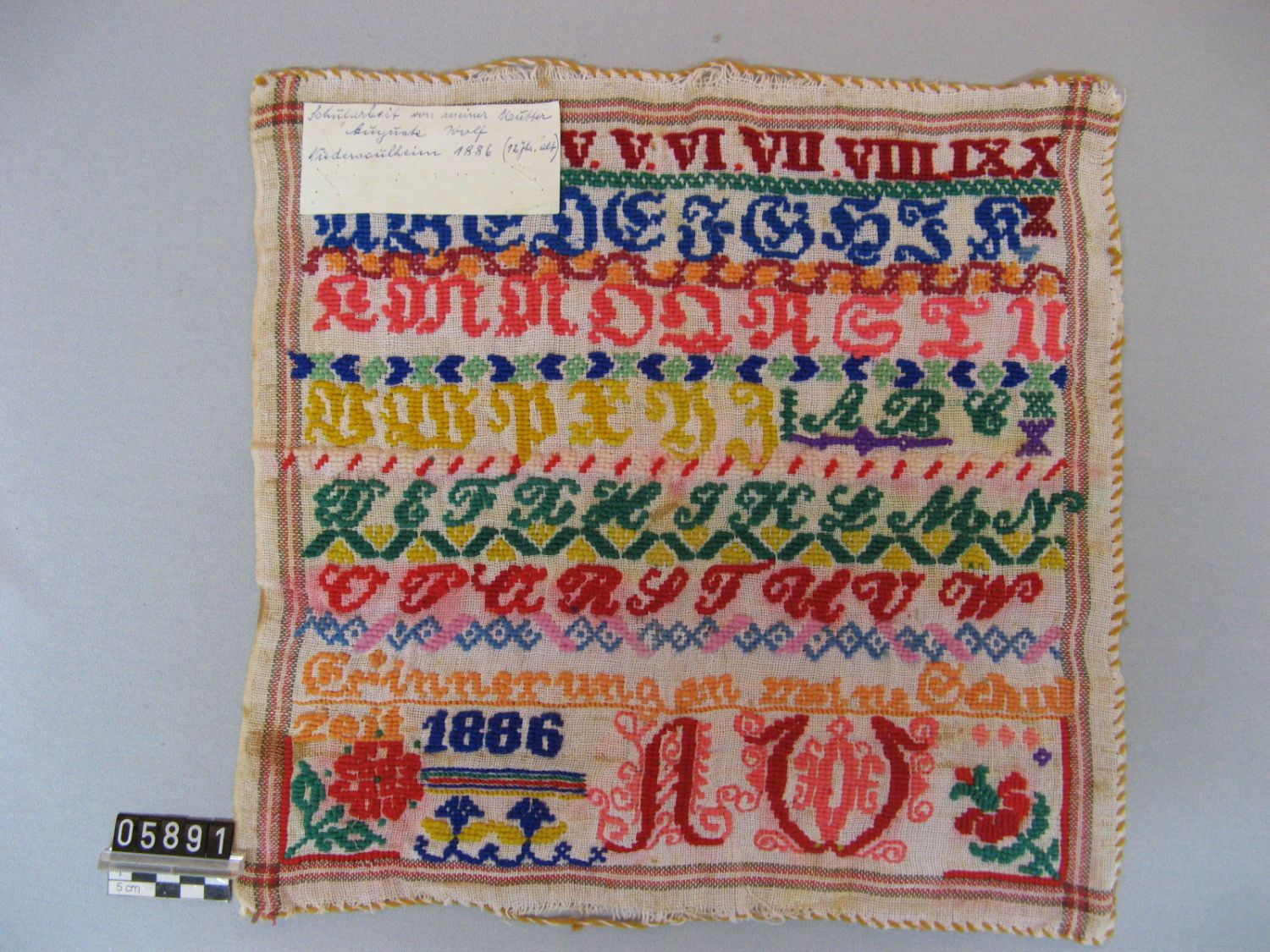 05891_3.3.Lebenszeit_Schule und Beruf_Stickmuster