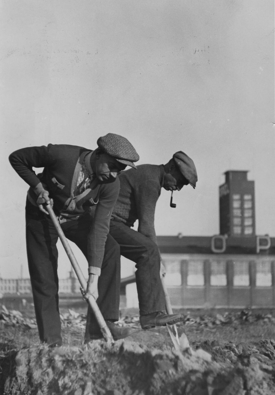 Foto Arbeit nach Feierabend bei Opel