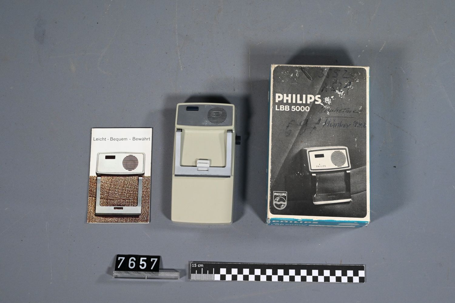 Freizeit_Musik_Transistorradio_IN07657_01